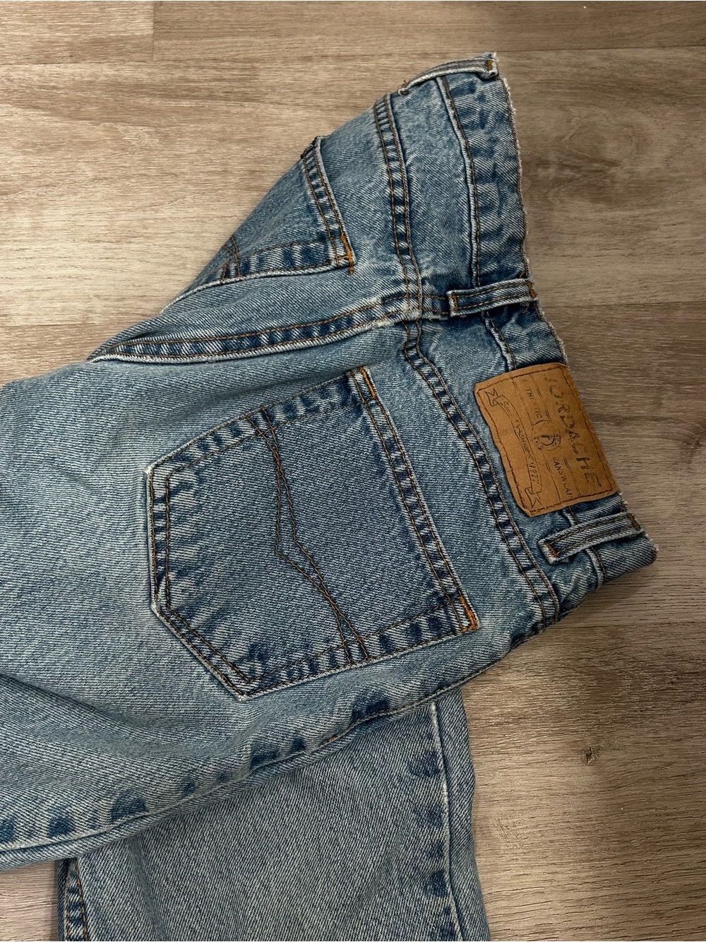 Jordache blue denim jeans size 3/4 
Genuine vintage 90s straight style